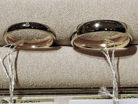 【FISCHER(フィッシャー)の口コミ】 表側がプラチナ・内側がゴールドのツートンカラーとなっているのですが、…