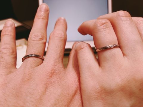 【アイプリモ(I-PRIMO)の口コミ】 婚約指輪をキャラクター物にしていたため、初めは結婚指輪も同じキャラ物…