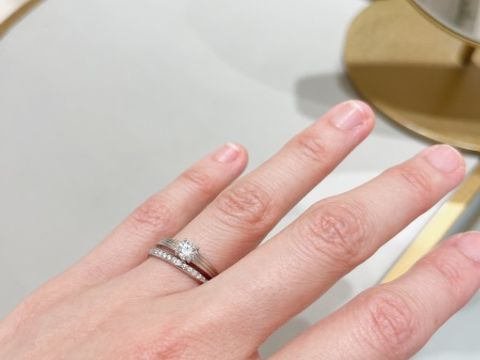 【Joie de treat.(ジョア・ドゥ・トリート)の口コミ】 指輪はシンプルでおしゃれでとても可愛かったです。モデルさんのイメージ…