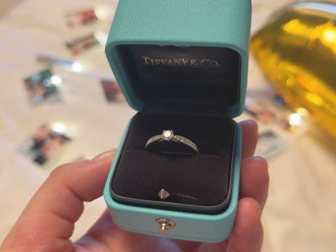 【ティファニー(Tiffany & Co.)の口コミ】 デザインが、日本人の指に合うハーモニーで、そこに細かいダイヤをどの角…