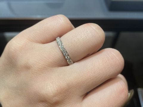 【俄(にわか)の口コミ】 反射ダイヤの付いているものが良く、さらに太さも太すぎずのものがよくこ…