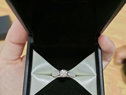 【エクセルコダイヤモンド(EXELCO DIAMOND)の口コミ】 いろいろなお店を見て回りましたが、予算とほしいダイヤモンドがあったの…