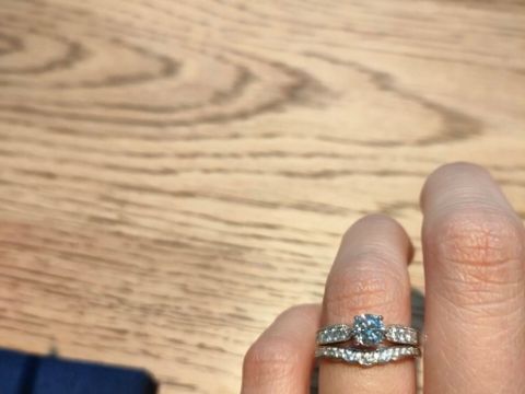 【BIJOUPIKO(ビジュピコ)の口コミ】 いろいろなブライダルショップをみてきましたが、こちらは個性的なデザイ…