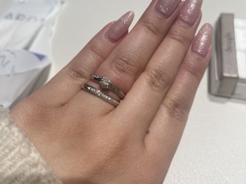 【アイプリモ(I-PRIMO)の口コミ】 ストレートかウェーブのデザインが私の指には似合うとのことで、好みなの…