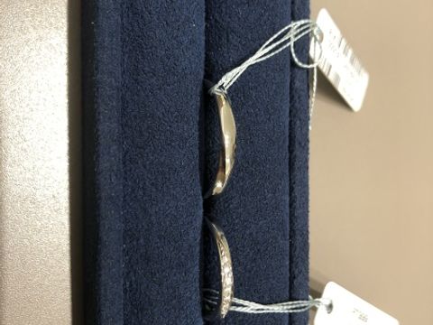 【4℃ BRIDAL(ヨンドシーブライダル)の口コミ】 デザインは本当にたくさんの種類がありました。太さも豊富に取り揃えられ…