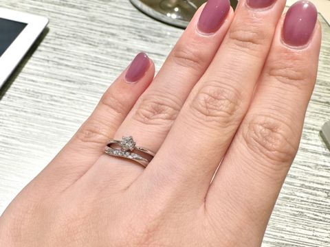 【TRECENTI(トレセンテ)の口コミ】 ウェーブのかかったデザインが素敵でした。上から見た時に細いシルエット…