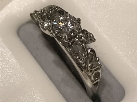 【JEWELRY  KAMATA(ジュエリーかまた)の口コミ】 何件もの中でなかなか決められず、最後に行ったのがこのお店でした。
希望…