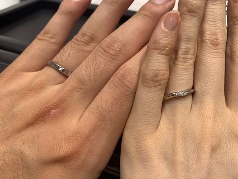 【ラザール ダイヤモンド(LAZARE DIAMOND)の口コミ】 真ん中にダイヤモンドが入っているので、他の人から見た印象も良いと思い…