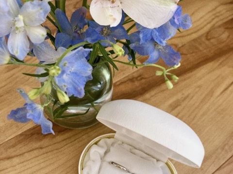 【カオキ　ダイヤモンド専門卸直営店の口コミ】 婚約指輪を購入したお店で、重ね付けしても似合う結婚指輪にしたかったた…