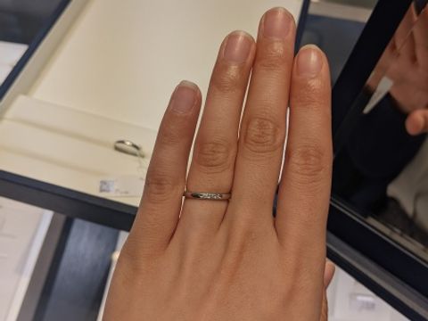 【MIKIMOTO(ミキモト)の口コミ】 上品に輝くダイヤモンドがきれいな指輪です。他にも曲線が美しい指輪や日…