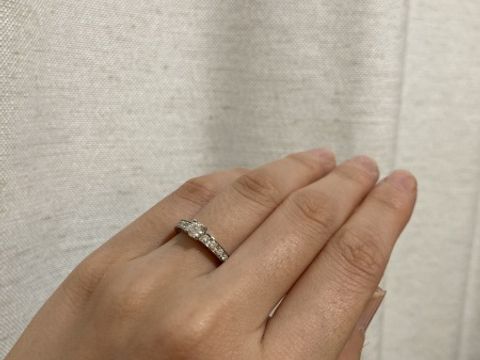 【ブルガリ(BVLGARI)の口コミ】 彼がブルガリのマリーミーの結婚指輪をとても気に入ったこと、私がほしい…
