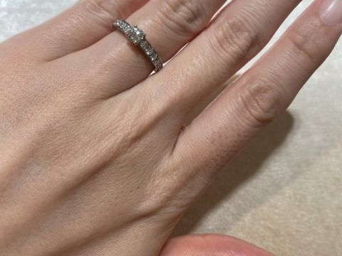 【ブルガリ(BVLGARI)の口コミ】 ブルガリらしい、ザ宝飾品！な豪華な作りにうっとりしました。ブルガリブ…