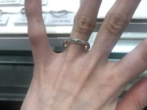 【俄(にわか)の口コミ】 洗練されたデザインが魅力です。シンプルながらも独自のアート性が感じら…