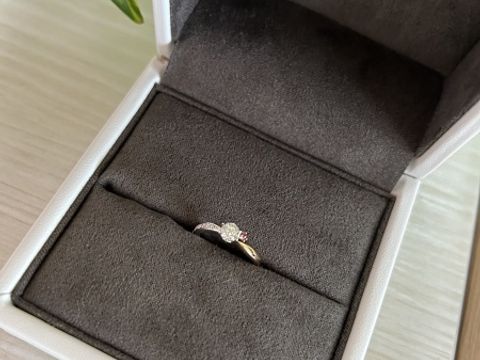 【BIJOUPIKO(ビジュピコ)の口コミ】 結婚予定の彼女に喜んでもらえるように探しました！
彼女がピンクが好きな…