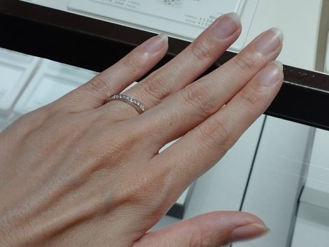 【俄(にわか)の口コミ】 デザインが他のブランドと被らないようなものがあり、個性的なデザインを…