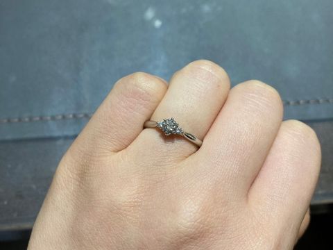 【俄(にわか)の口コミ】 HPで見たときから、真正面からのデザインも横から見たデザインも可愛くて…