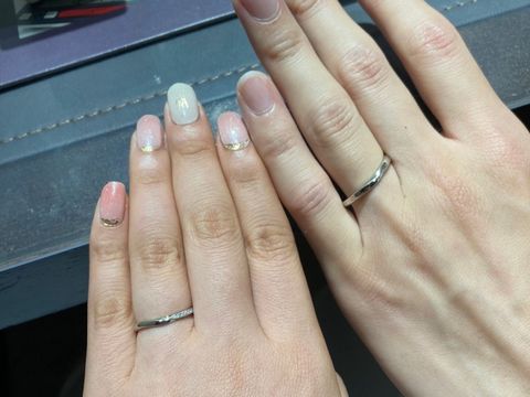【俄(にわか)の口コミ】 婚約指輪を先に決めて、それと重ね付けが綺麗にできる結婚指輪を提案して…