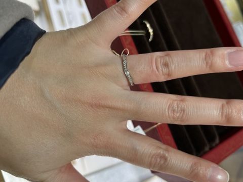 【カルティエ(Cartier)の口コミ】 人気デザインのバレリーナのハーフエタニティです。人気なだけあってダイ…