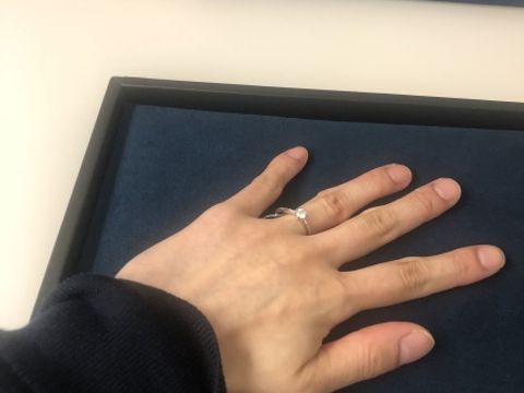 【エクセルコダイヤモンド(EXELCO DIAMOND)の口コミ】 
エクセルコダイヤモンドの結婚指輪は、洗練されたデザインと高品質に感動…