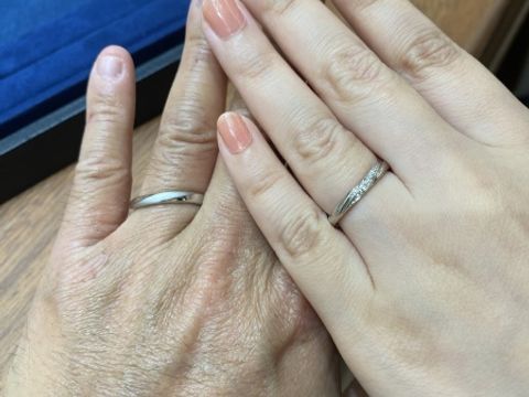 【銀座ダイヤモンドシライシの口コミ】 デザインが自分の気に入ったものがあり、彼女も大いに気に入ってくれた。…