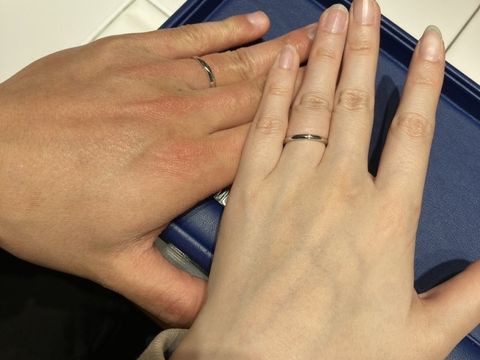 【銀座ダイヤモンドシライシの口コミ】 一番の決め手はデザインです。今後もずっと飽きないようにシンプルなもの…