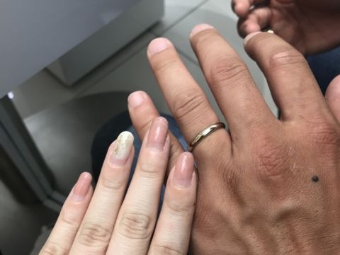 【4℃ BRIDAL(ヨンドシーブライダル)の口コミ】 デザインはとても沢山種類がありました。太さや素材の種類も豊富に取り揃…