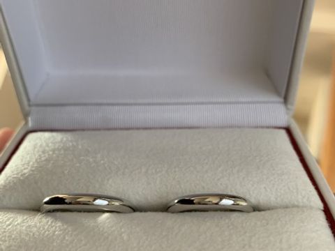 【Katamu(カタム)の口コミ】 婚約指輪が結構派手なので結婚指輪はシンプルが良くてその中でも少し太め…