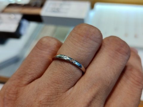 【アネリディギンザ(ANELLI DI GINZA)の口コミ】 ほほえみというリングです。男性側のリングと女子側のリングでひとつの桜…