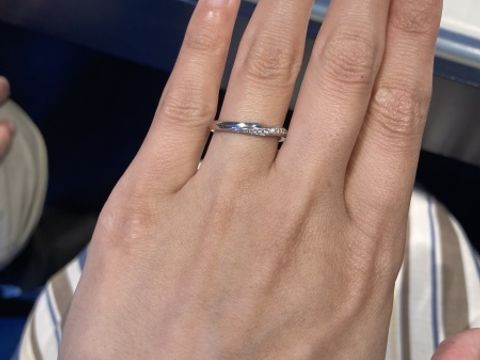 【銀座ダイヤモンドシライシの口コミ】 デザイン豊富でとても迷いますがそれが楽しいです。
店員さんも心よく付き…