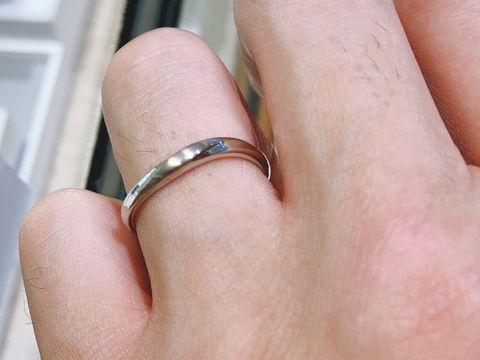 【アネリディギンザ(ANELLI DI GINZA)の口コミ】 ワルツという名前のついたこのリングは、ただ１種類の金属でリングとなっ…