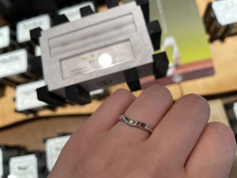 【萬時(Manji)の口コミ】 「集い」という名前の指輪です。ピンクゴールドとプラチナ2種類使われてお…