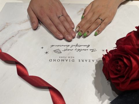 【ラザール ダイヤモンド(LAZARE DIAMOND)の口コミ】 ストレートタイプで探していましたがどのブランドにもデザインに差はあり…