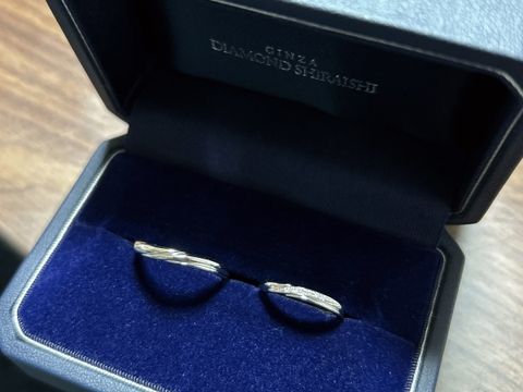 【銀座ダイヤモンドシライシの口コミ】 空から降り注ぐ光に向かって伸びる植物のような有機的なラインをイメージ…