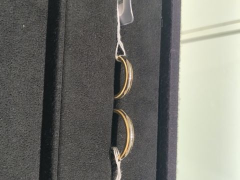 【ティファニー(Tiffany & Co.)の口コミ】 シンプルでシックなデザインで、ミルグレインも綺麗でした。華奢に見える…