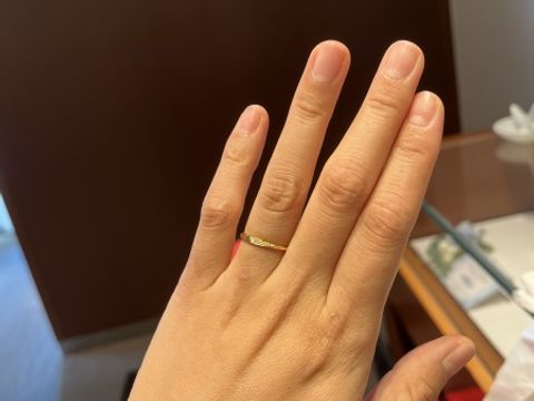 【銀座ダイヤモンドシライシの口コミ】 華奢でシンプルなものが多かったです。
ダイヤモンドにこだわるブランドさ…