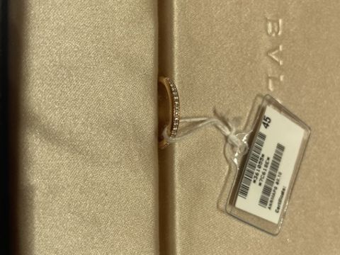 【ブルガリ(BVLGARI)の口コミ】 インターネットで見たときはゴツゴツしい感じかと思っていたが、直接見に…