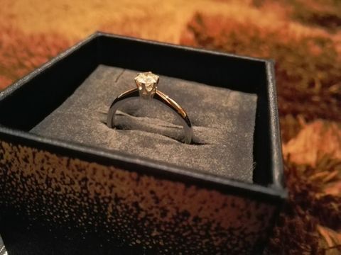 【アイプリモ(I-PRIMO)の口コミ】 違う店舗ですが、友人がアイプリモで働いているため愛着がありました。他…