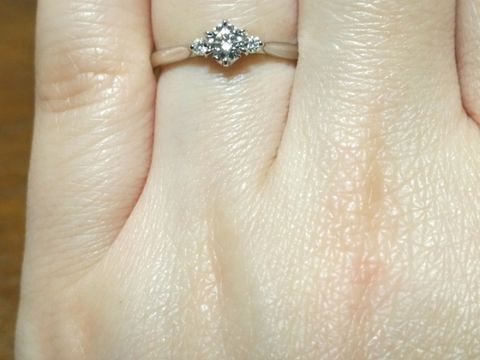【俄(にわか)の口コミ】 婚約指輪は普段着けしないつもりだったので、石が埋め込まれていない、一…
