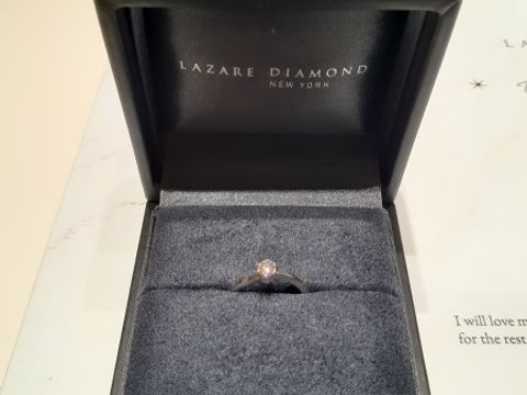 【ラザール ダイヤモンド(LAZARE DIAMOND)の口コミ】 結婚指輪をラザールダイヤモンドさんで購入してたため、ラザールダイヤモ…