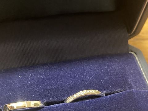 【銀座ダイヤモンドシライシの口コミ】 なんといってもデザインがとても可愛かったです。似たようなデザインのも…