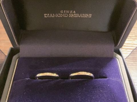 【銀座ダイヤモンドシライシの口コミ】 なによりデザインが気に入りました。
また、アフターサービスも満足のいく…