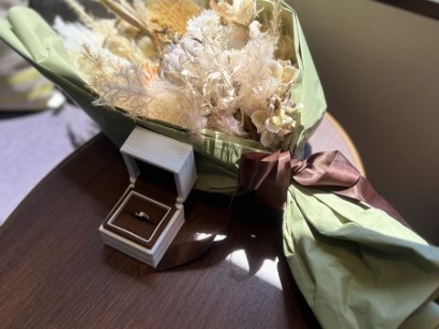 【ROCCA(ロッカ)の口コミ】 彼女の好みと雰囲気から独断と偏見で1人で決めました。ダイヤの主張が激し…