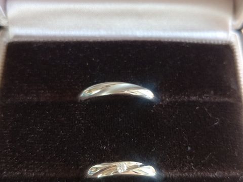 【アイプリモ(I-PRIMO)の口コミ】 予算25万前後でシンプルでつけ心地の良い物を探していました。斜めにくぼ…