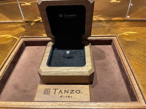 【TANZO.(鍛造指輪)の口コミ】 ・どうしてもプリンセスカットのダイヤモンドにしたいことをお伝えしたと…