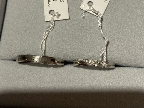 【STAR JEWELRY(スタージュエリー)の口コミ】 デザインは色々ありましたが、ペアのリングが可愛くて候補になりました。…
