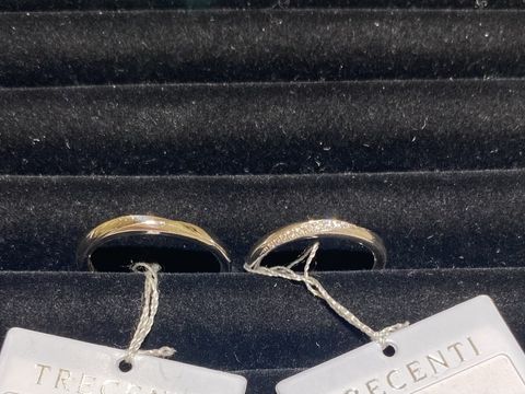 【TRECENTI(トレセンテ)の口コミ】 指輪の内側に、ダイヤモンドが入るのですが、同じ石がペアのリングに入る…