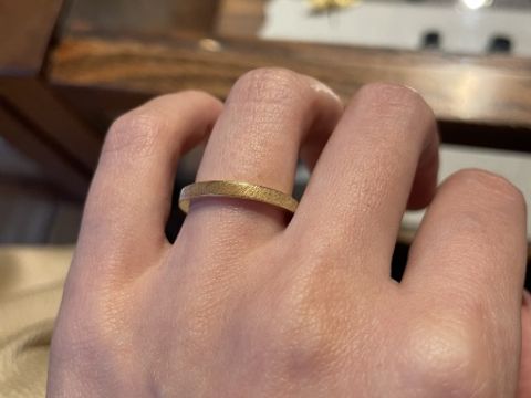 【ichi(イチ)の口コミ】 お値段は他のところよりお安い印象でした。ギザギザが入っているデザイン…