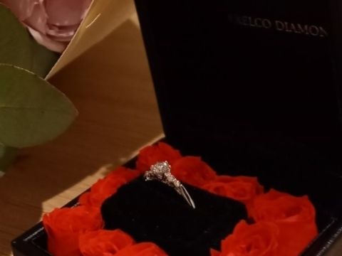 【エクセルコダイヤモンド(EXELCO DIAMOND)の口コミ】 エクセルコダイヤモンドのダイヤでプロポーズをしていただき、後日、婚約…