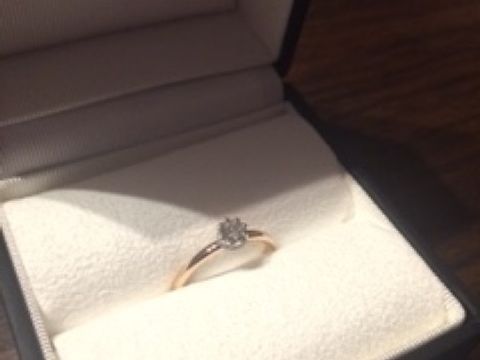 【Galopine & Galopin(ガロピーネガロパン)の口コミ】 普段ジュエリーを着けないので、どんな物が良いか具体的なイメージがない…