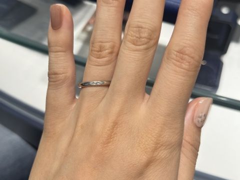 【銀座ダイヤモンドシライシの口コミ】 色んなお店に指輪を見に回ったのですが何よりも着け心地がダントツで良か…